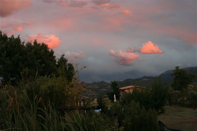 Massage & Yoga Reatreat in Marche Italy