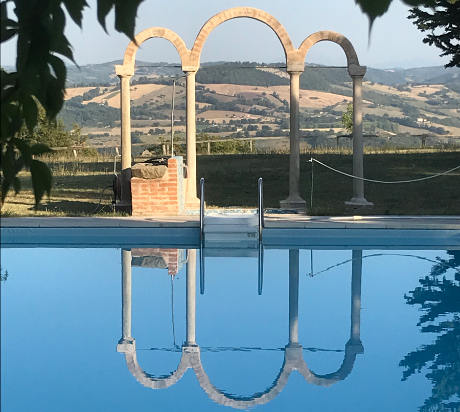 accommodation with pool in Marche Italy